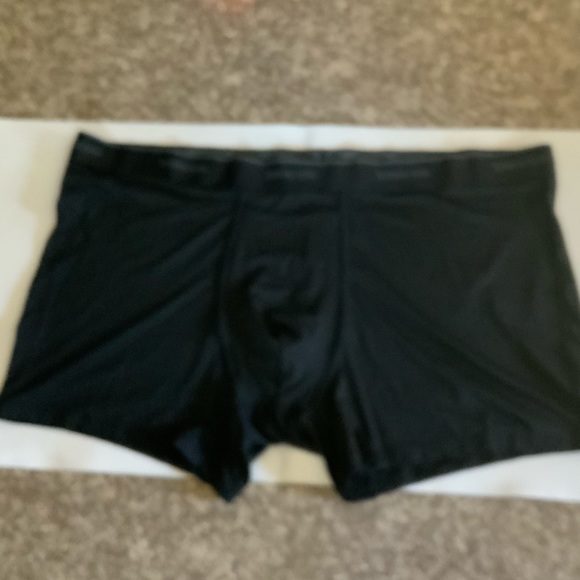 Tommy John Go Anywhere Trunk - Picture 2 of 4